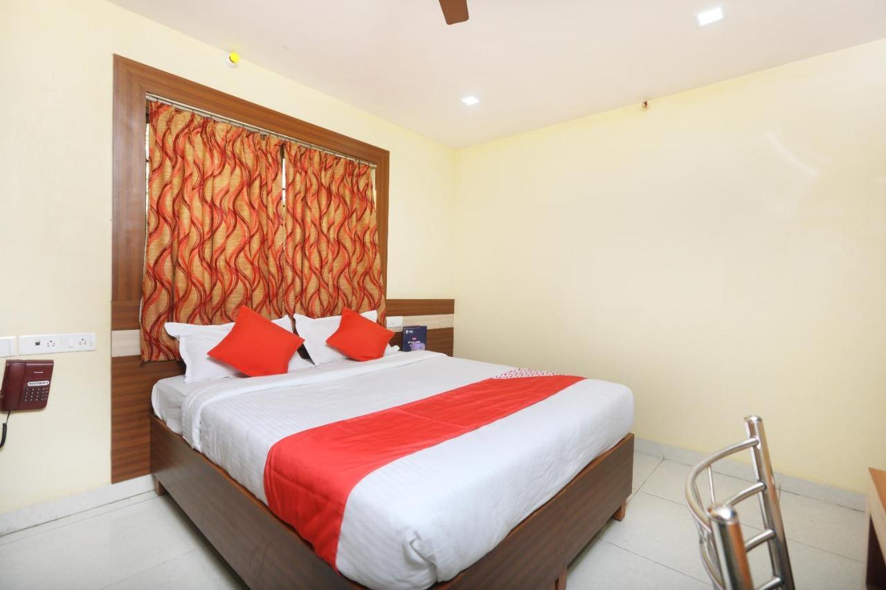 Hotel Oyo 7224 Krishna Prasad Chennai Esterno foto